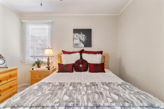 141 Knoll Circle, South San Francisco CA: https://media.crmls.org/mediaz/79484a86-c3cb-4dab-8e8b-6c80ed9a4744.jpg