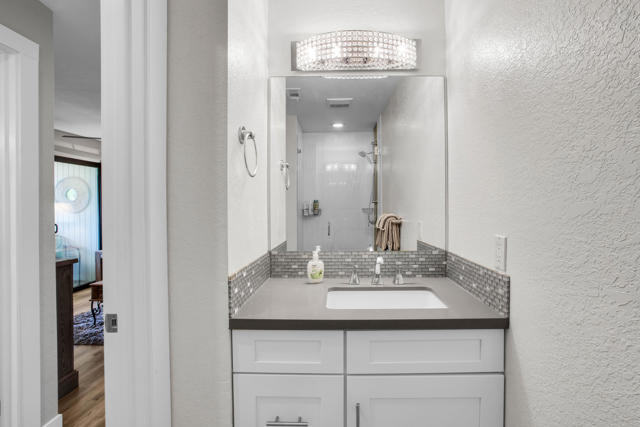 675 N Los Felices W Circle, Palm Springs CA: https://media.crmls.org/mediaz/79487bce-e4a6-4b48-a92c-3f8a2a4092a8.jpg