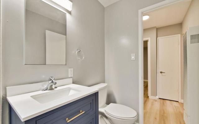 935 Ravenscourt Avenue, Campbell CA: https://media.crmls.org/mediaz/79488983-cc46-46f1-90cf-9ee94bfb73e2.jpg