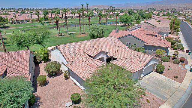 78810 78810 Sunrise Mountain View, Palm Desert CA: https://media.crmls.org/mediaz/79490ce6-0266-47b4-84ad-d001df9e0baf.jpg