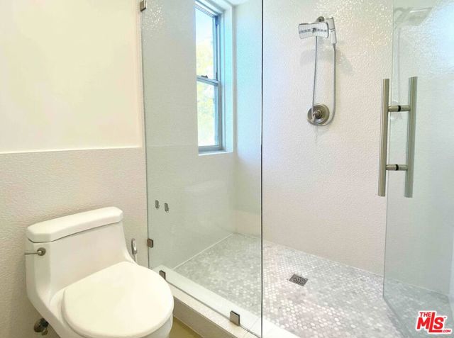2746 Rinconia Drive, Los Angeles CA: https://media.crmls.org/mediaz/794a5583-0a06-43d2-b95d-fea883805f6d.jpg