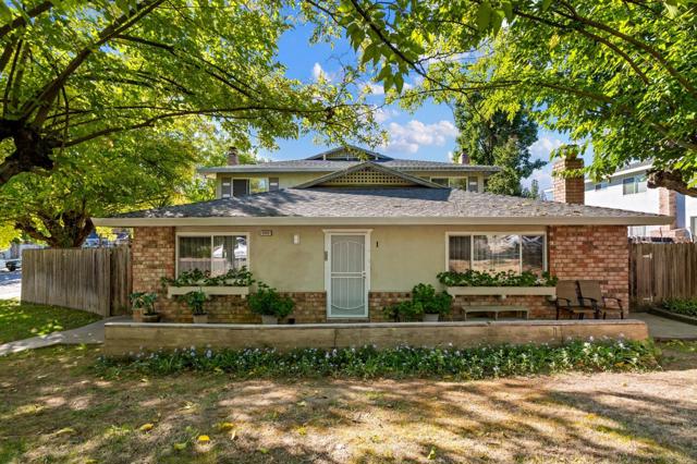 5555 Keoncrest Circle, Sacramento CA: https://media.crmls.org/mediaz/794ae4ed-5ce2-423c-935f-1ecfad430f9a.jpg