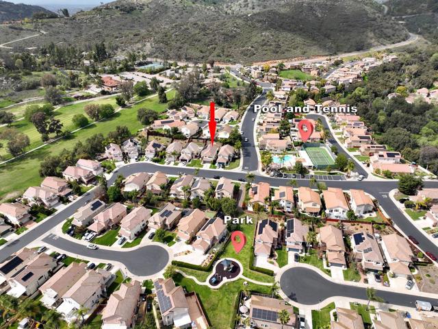 29720 Gracilior Drive, Escondido CA: https://media.crmls.org/mediaz/794b03ed-a491-4a11-829f-bbbe1ac8fbd4.jpg