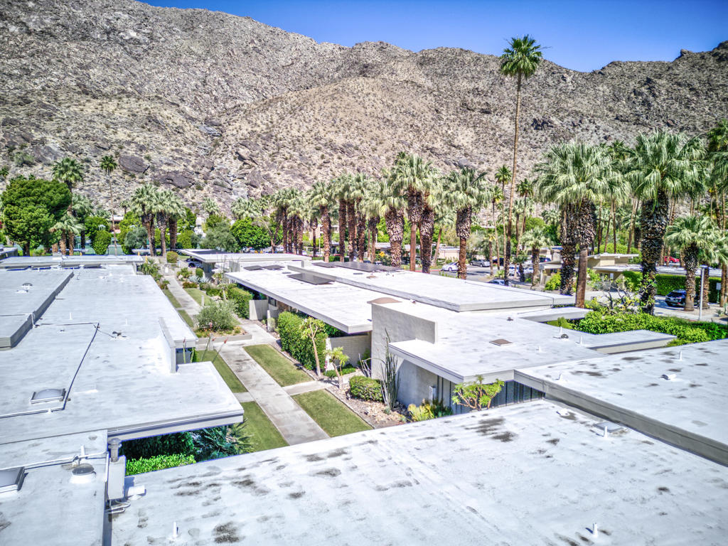https://media.crmls.org/mediaz/794c65e0-45eb-48dc-914b-8c5e5fcc1187.jpg?preset=X-Large