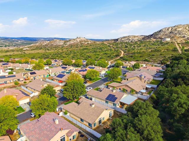 Detail Gallery Image 7 of 40 For 32448 Evening Primrose Trl, Campo,  CA 91906 - 4 Beds | 2 Baths