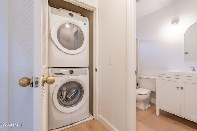 1165 Fitzgerald Road, Simi Valley CA: https://media.crmls.org/mediaz/794ceb1b-257f-41c0-9d18-bc5c3ec7c597.jpg