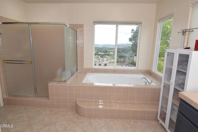 Detail Gallery Image 32 of 47 For 28469 Horseshoe Cir, Saugus,  CA 91390 - 4 Beds | 3 Baths