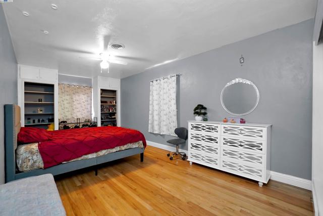 Image 10 of 23 For 2946 Christina Ave
