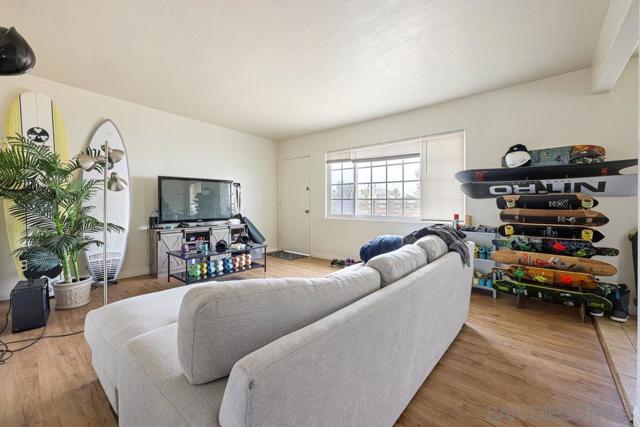 Image 3 of 7 For 1901 Morena Blvd