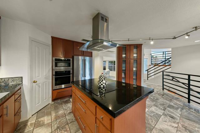10164 Vivera Dr, La Mesa CA: https://media.crmls.org/mediaz/794ec21b-c77d-410e-9940-e7d61845b3bb.jpg