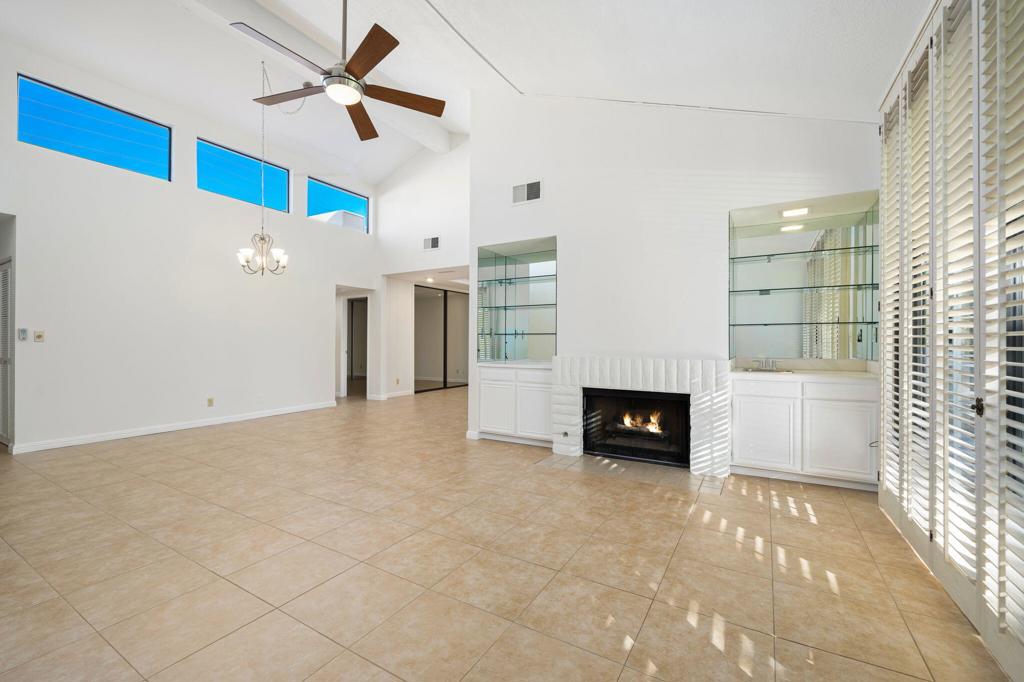 MLS #219139618DA image #4