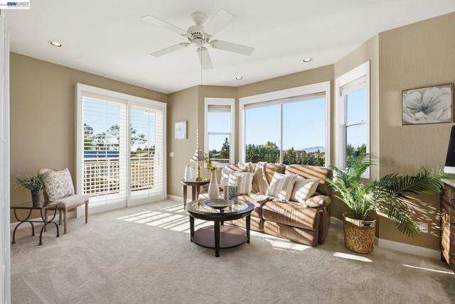 Image 21 of 54 For 2680 Marina Ave.