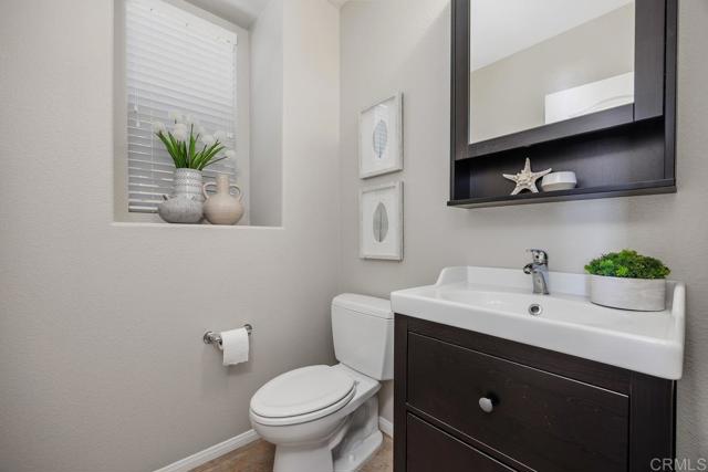 13032 Alora, San Diego CA: https://media.crmls.org/mediaz/79505dda-af2c-414c-9a5e-91a797892451.jpg