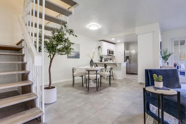 Detail Gallery Image 11 of 36 For 17489 Ashburton Rd, San Diego,  CA 92128 - 3 Beds | 2/1 Baths
