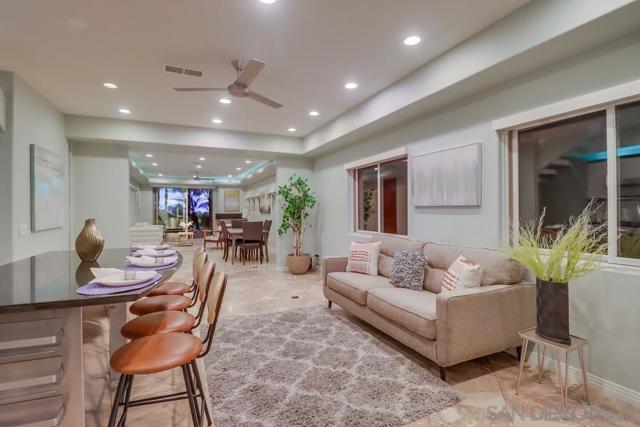 2318 Chalcedony St, San Diego CA: https://media.crmls.org/mediaz/79520caf-9440-4e2d-97e0-d50f6e4ea5ba.jpg