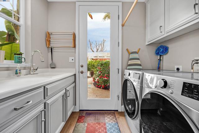 2130 Staghorn Way, Livermore CA: https://media.crmls.org/mediaz/79522ccb-bfe3-42b3-851a-03bff6a58d1d.jpg