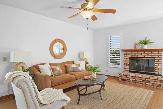 Detail Gallery Image 19 of 43 For 7071 Barker Way, San Diego,  CA 92119 - 4 Beds | 3 Baths