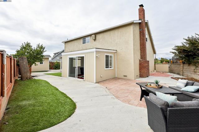 28399 Cubberley Ct, Hayward CA: https://media.crmls.org/mediaz/79530398-c9db-4606-ac54-e6d8d02ce32d.jpg