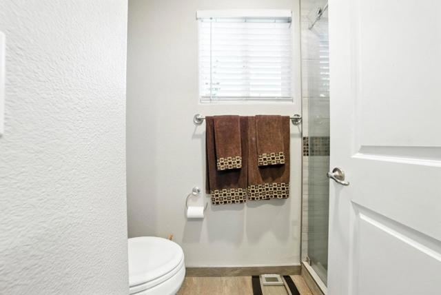 160 Sarafina Way, Gilroy CA: https://media.crmls.org/mediaz/795331d7-74ae-49c2-a355-d6b1e465799f.jpg