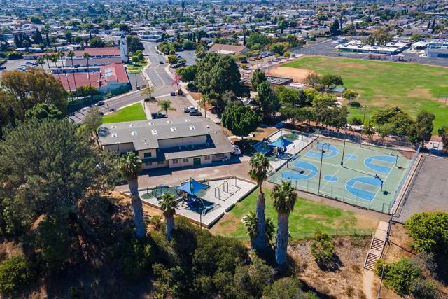 Detail Gallery Image 37 of 39 For 3454 Castle Glen Dr #150,  San Diego,  CA 92123 - 2 Beds | 1/1 Baths