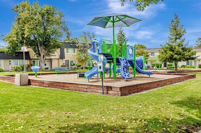 5465 Don Edmondo Court, San Jose CA: https://media.crmls.org/mediaz/79559760-6c02-43e6-b7d5-2fbe7a82765b.jpg