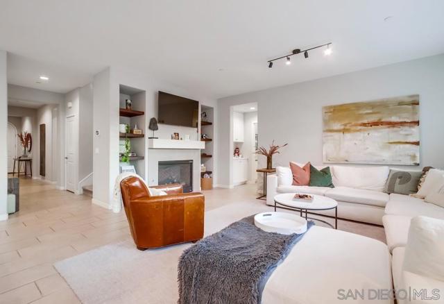 Image 21 of 75 For 9221 Helix Mesa Way