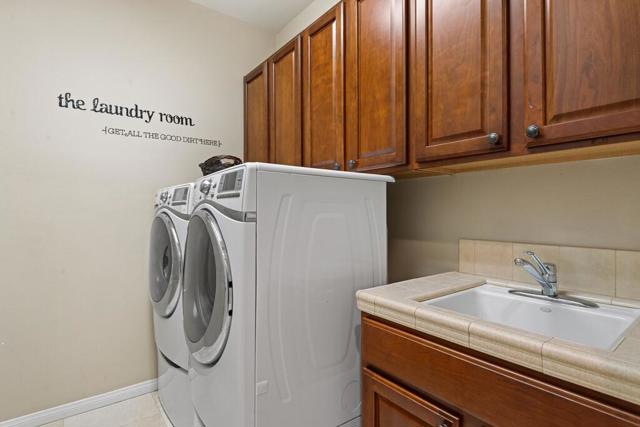 49252 Colorado Street, Indio CA: https://media.crmls.org/mediaz/79570358-9d2c-4c4d-a282-a87454ea3396.jpg