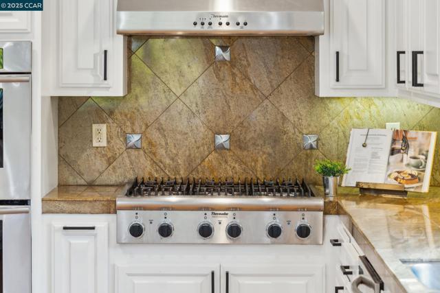 1450 Finley Ln, Alamo CA: https://media.crmls.org/mediaz/79575f30-3ce4-4e34-9863-ec3be70da504.jpg