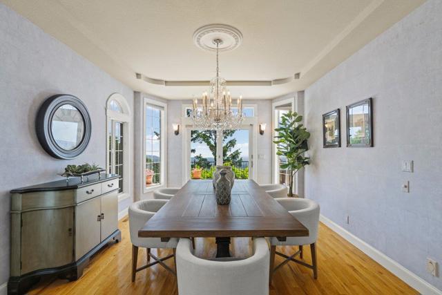 25220 Quail Ridge Road, Los Gatos CA: https://media.crmls.org/mediaz/795761b0-5617-4804-8fe5-655819c36975.jpg