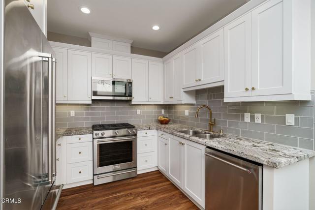 190 Chickasaw Street, Ventura CA: https://media.crmls.org/mediaz/7957a86f-9649-4e4a-9e65-0c3b923f473d.jpg