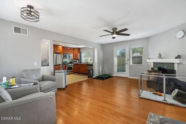 9538 El Cajon Street, Ventura CA: https://media.crmls.org/mediaz/79582345-ea29-4c87-aac4-4173906e3e3e.jpg