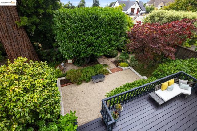 2583 Buena Vista Way, Berkeley CA: https://media.crmls.org/mediaz/7958432c-4ae8-4ae5-acc6-621c63585d97.jpg