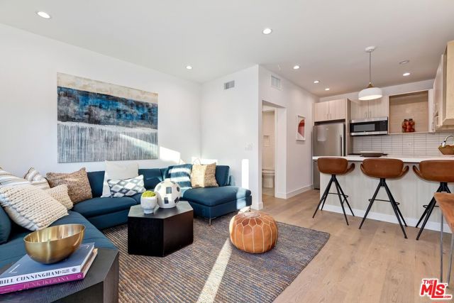 3528 Walnut Avenue, Manhattan Beach, California 90266, 5 Bedrooms Bedrooms, ,3 BathroomsBathrooms,Residential,Sold,Walnut,23238455