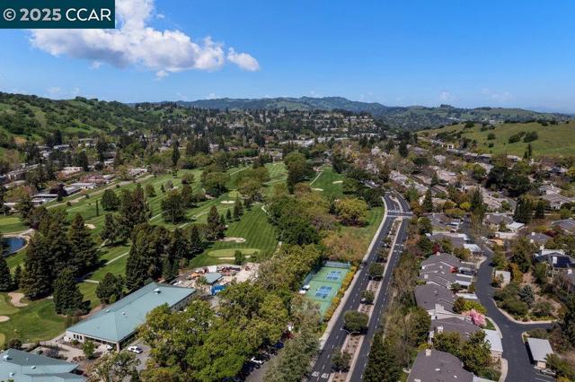 1617 Ptarmigan Dr, Walnut Creek CA: https://media.crmls.org/mediaz/795888fa-86b0-449b-bda7-3c3984a6d409.jpg