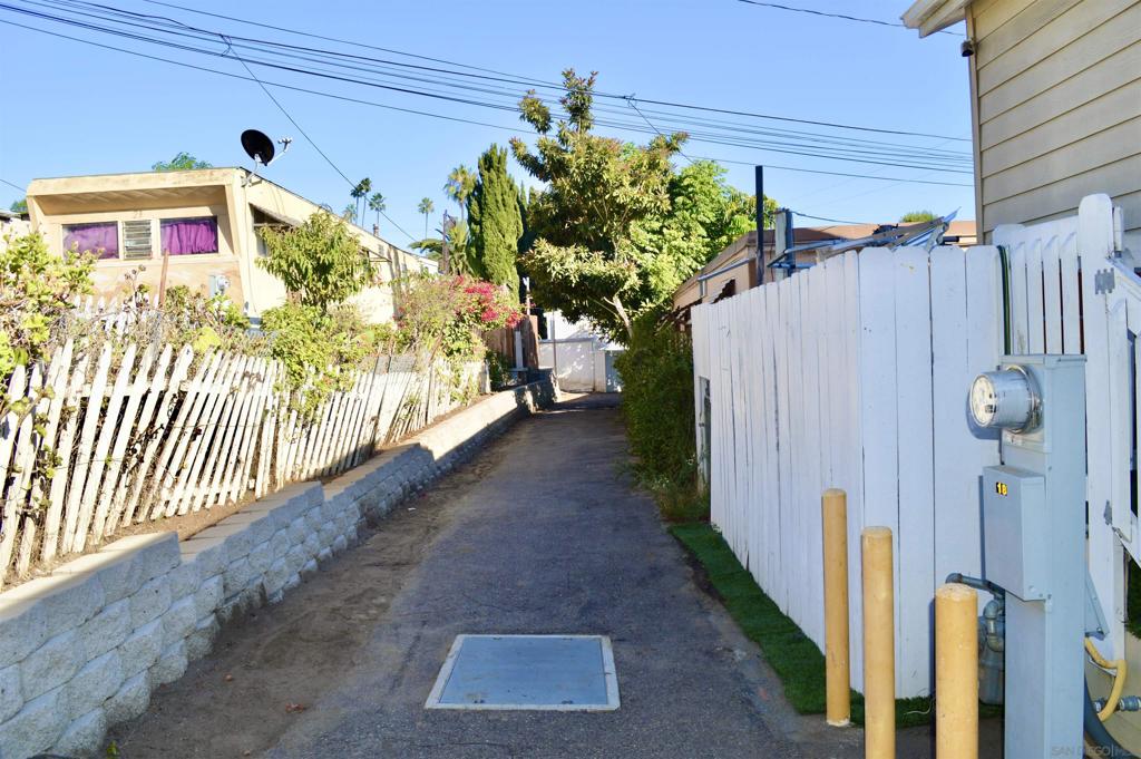 MLS #250041512SD image #11