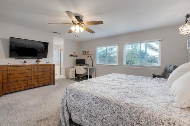 4540 Arbor Glen Way, Oceanside CA: https://media.crmls.org/mediaz/795a9872-2dae-44fb-8fde-99213a5e108f.jpg