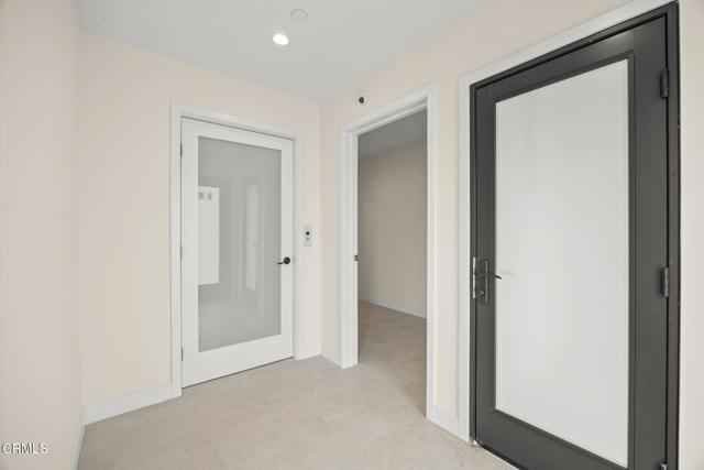 1194 Kingston Lane, Ventura CA: https://media.crmls.org/mediaz/795bd1a0-c0e2-498c-9cb9-d49fcd4325f0.jpg