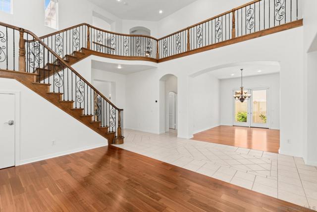 616 Marlin Ln, Carlsbad CA: https://media.crmls.org/mediaz/795da58f-4e06-46ad-b586-bc561cb0e25c.jpg