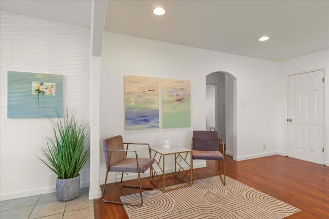 2804 Steinhart Court, Santa Clara CA: https://media.crmls.org/mediaz/795e4ecf-e3db-48ed-a470-ebab0a372ec2.jpg