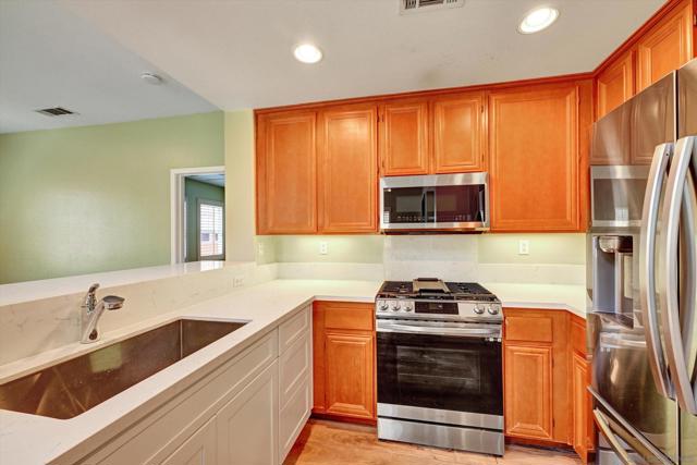 7855 Via Belfiore, San Diego CA: https://media.crmls.org/mediaz/795ed6ae-0ce2-4a54-9a19-c7047960af46.jpg