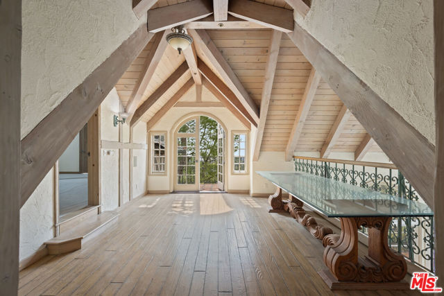 Drew Fenton | 1041 Somera Road Los Angeles CA | MLS: 7410994 Drew Fenton | 1041 Somera Road Los Angeles CA | MLS: 7410994