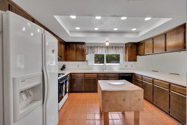 13955 Wanda Way, Jamul CA: https://media.crmls.org/mediaz/795f4643-7ef5-4edb-884d-a49b750ecc37.jpg