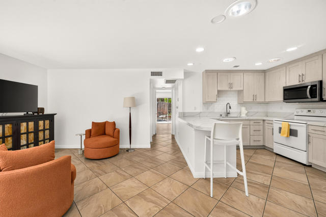 3119 Sunflower Loop N, Palm Springs, CA 92262