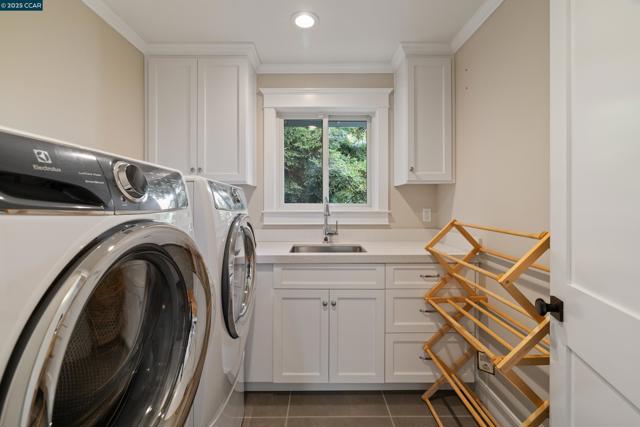 125 El Dorado Ave, Danville CA: https://media.crmls.org/mediaz/7961736f-a5b4-45e6-90a5-7564ca9ff0f9.jpg