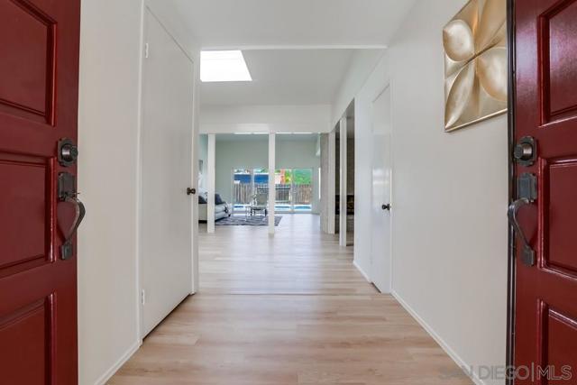 15034 Jenell St, Poway CA: https://media.crmls.org/mediaz/79626a76-8e2d-4e47-84fa-999cc6cc6e83.jpg