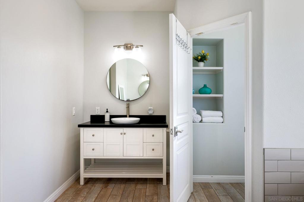 MLS #250033578SD img 26