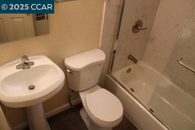 527 Vaqueros Ave, Rodeo CA: https://media.crmls.org/mediaz/7963dc4d-29f3-415b-bdb4-1745c369507a.jpg