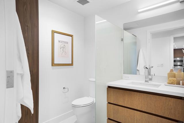 Image 13 of 56 For 1388 Kettner Blvd  1703