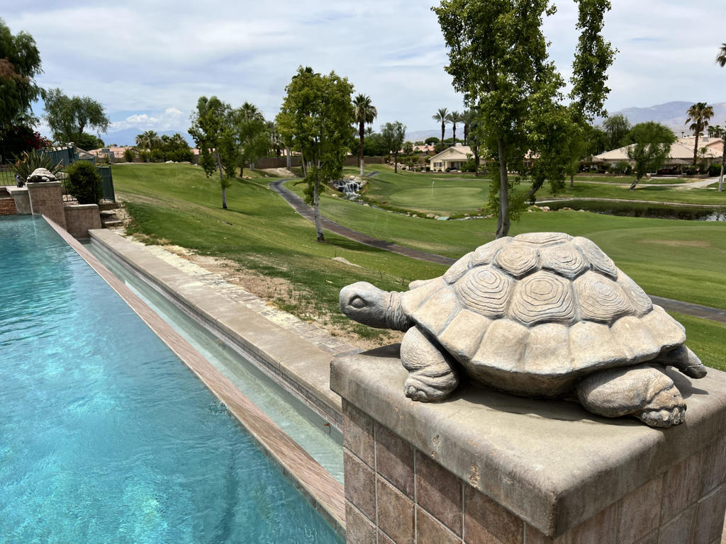 https://media.crmls.org/mediaz/79656741-1244-45a5-adfd-d7d0437cdbb0.jpg?preset=X-Large