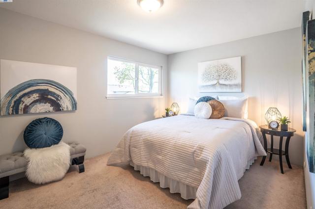 325 San Miguel Ct, Milpitas CA: https://media.crmls.org/mediaz/79659048-3dda-4fd9-b65d-1b0b3e92c854.jpg
